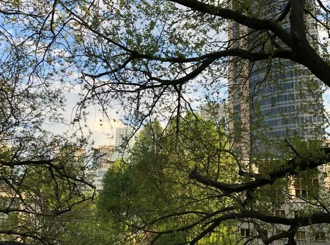 Clicktheflat The Rising Museum Apartman Varsó