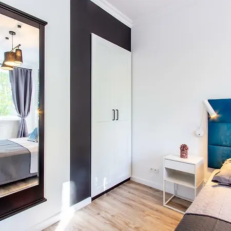 Clicktheflat The Rising Museum Warszawa